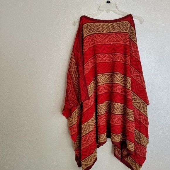 Novica red beige abstract knit poncho cover up sz OS - Picture 1 of 7